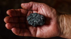 China urges coal miners to resume production to keep market supplied
