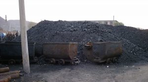 China to allow trial operations at coal mines to be extended by 1 year