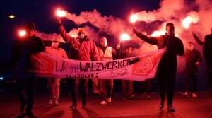 German steelworkers reach pay deal with union