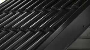 Thin-film solar cells on roof tiles