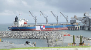 First Quantum to halt Panama mine if blockade goes on