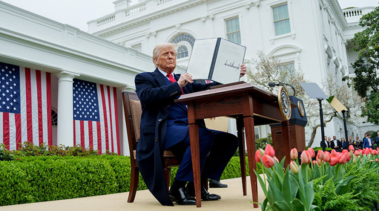 Trump signs executive order to help dying coal sector