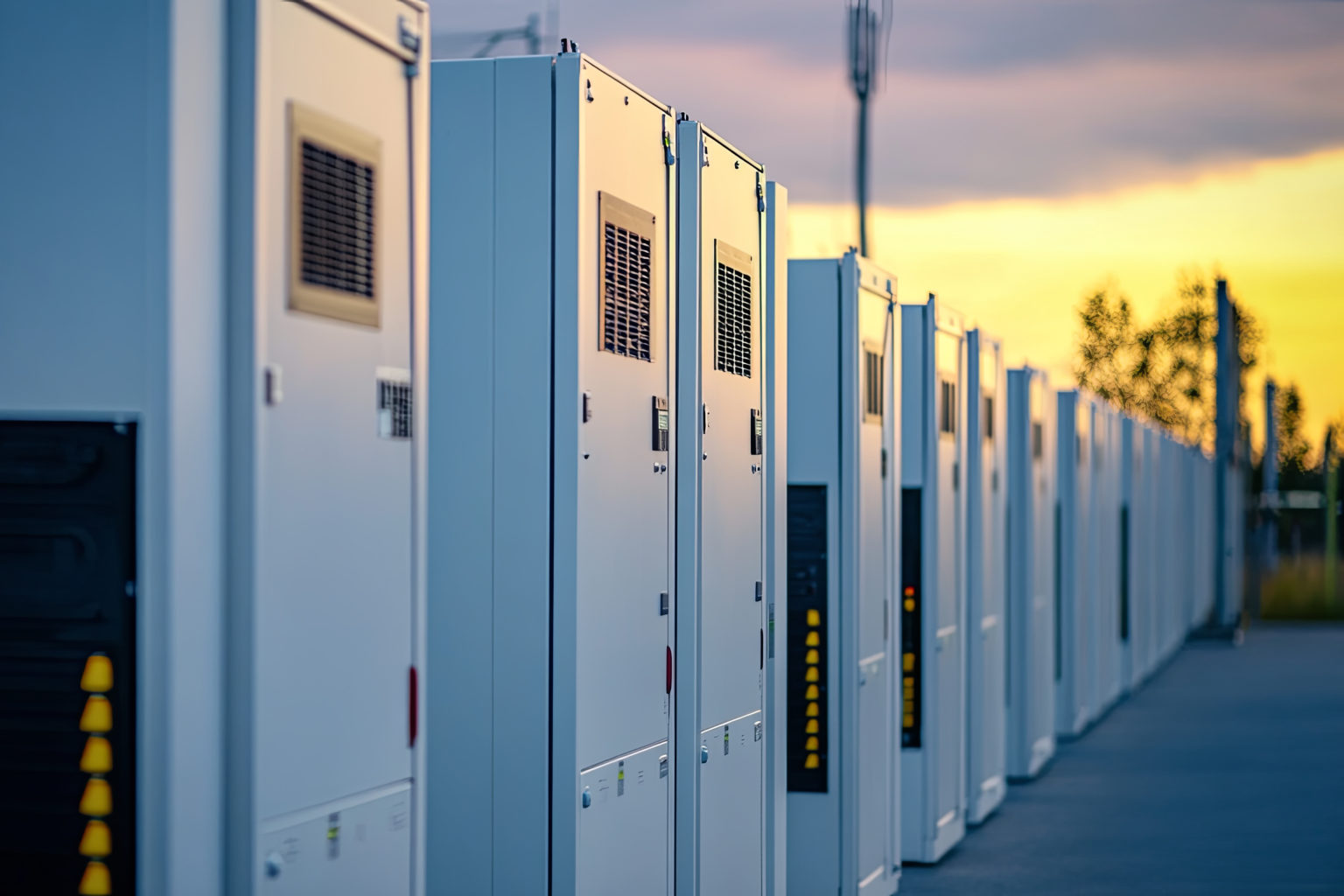 Advanced battery storage systems for renewable energy - MINING.COM