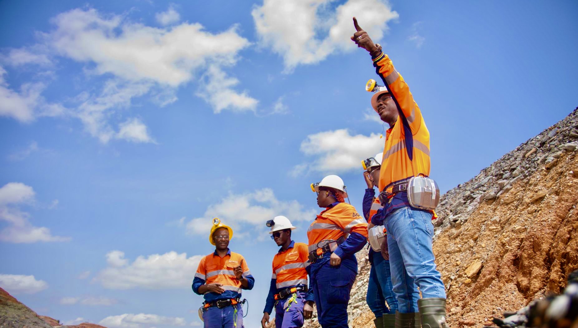 La Mancha sells down Endeavour Mining stake