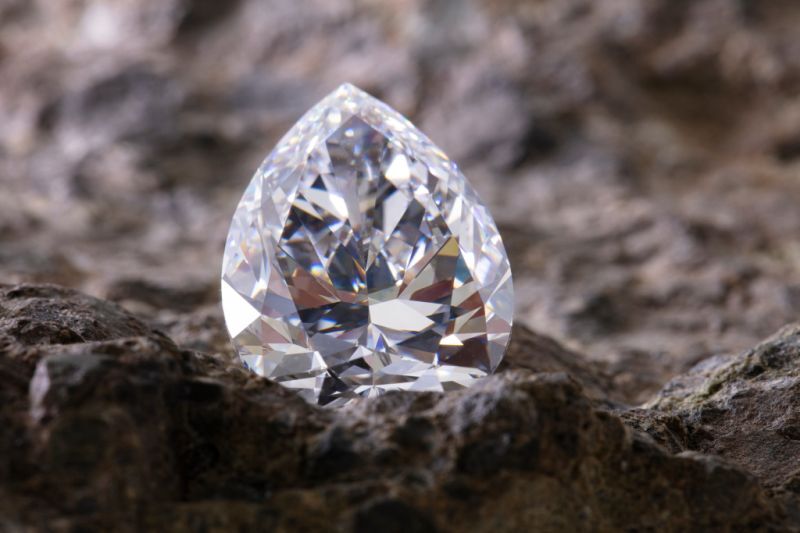 African states, business groups eyeing stake in De Beers, CEO says