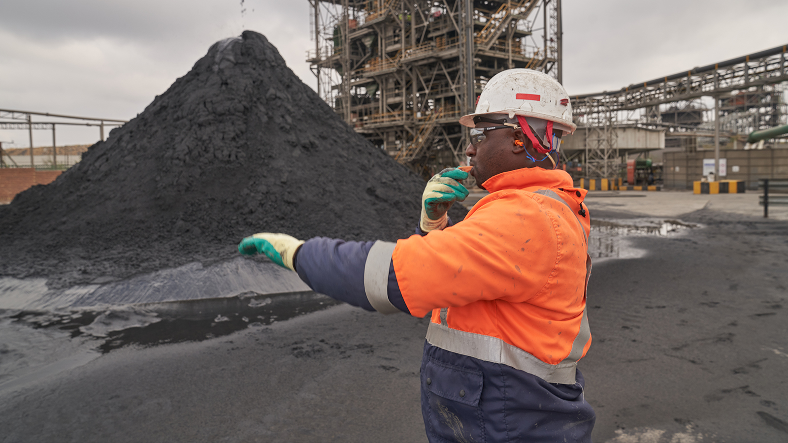 Glencore could walk away from South Africa smelter rescue talks over conditions