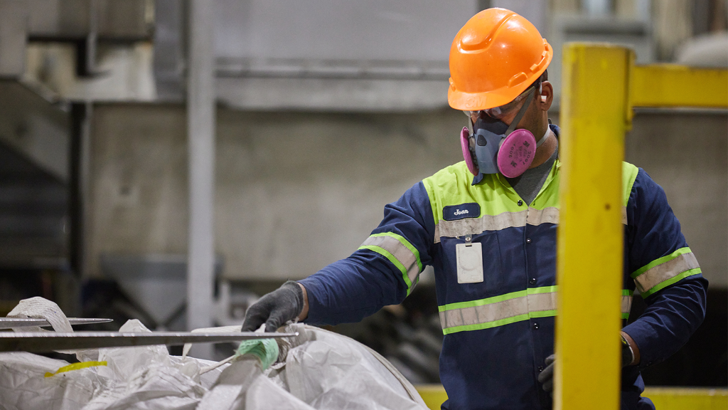 Glencore buys 45% stake in South Carolina aluminum recycling plant