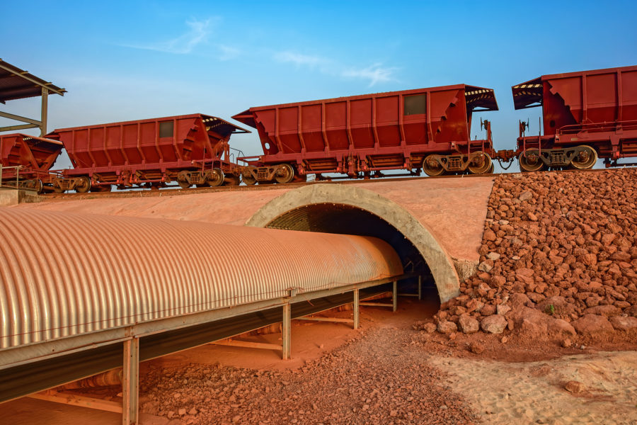 Guinea bauxite output jumps 25% ahead of export curbs