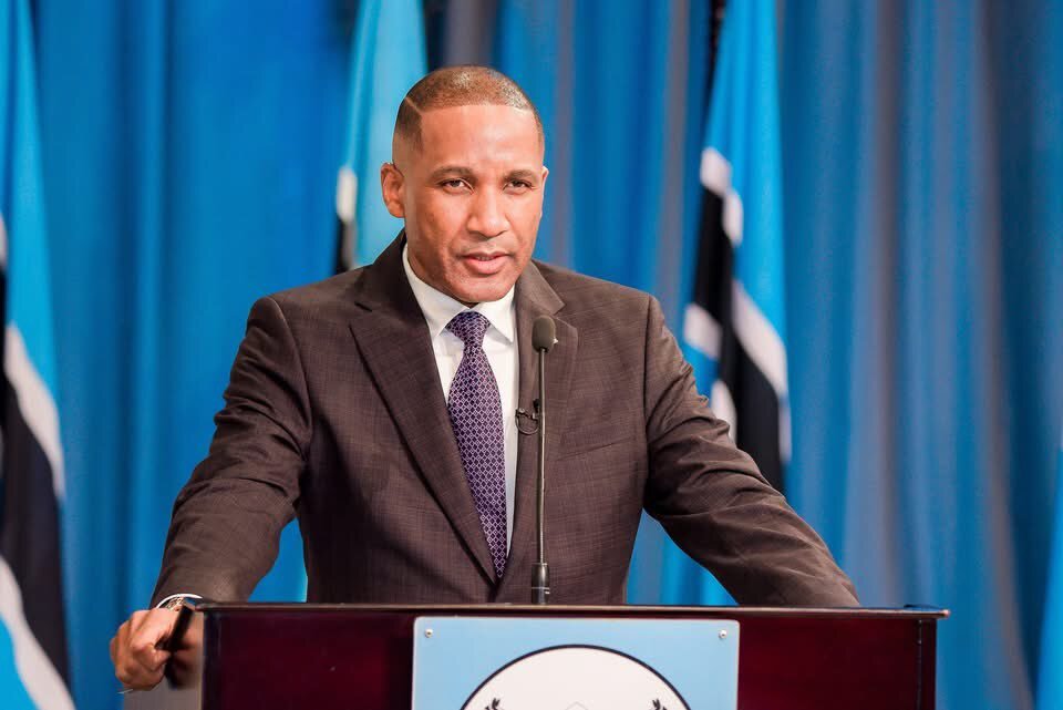 Botswana’s president courts Oman amid De Beers’ control battle