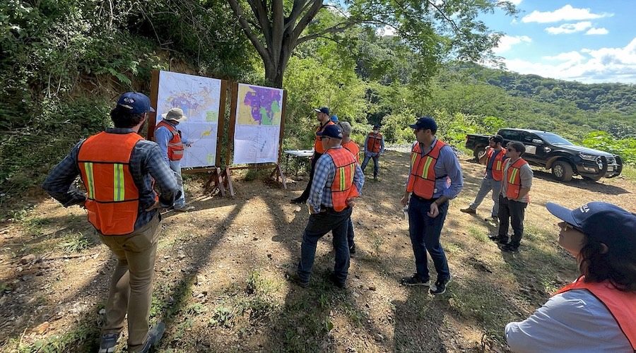 Mexican mayor found after abduction in touristic silver town