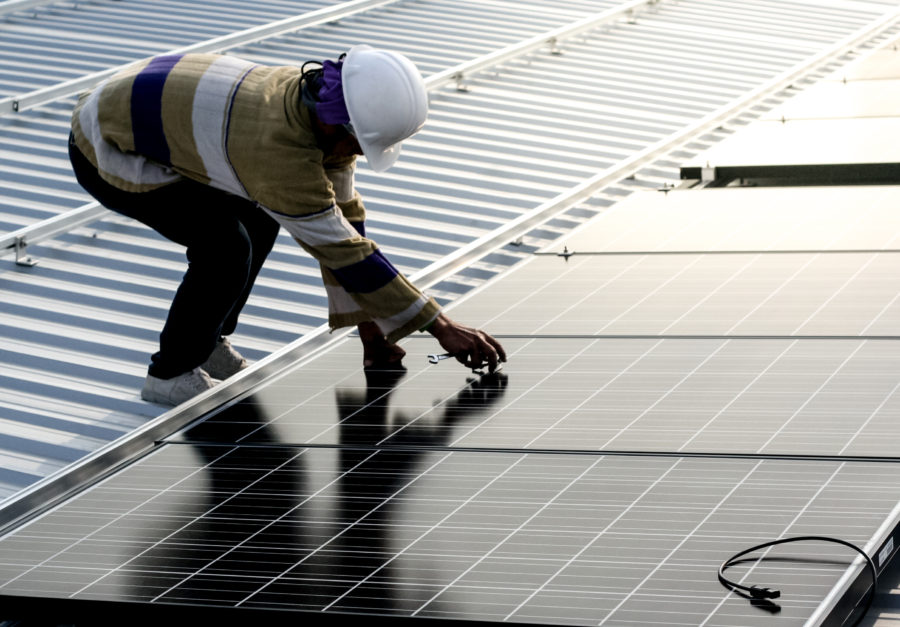 Aluminum price spike from Mideast war fans costs for US solar industry
