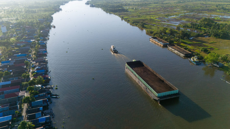 Indonesia weighs export rule exemptions for commodity traders