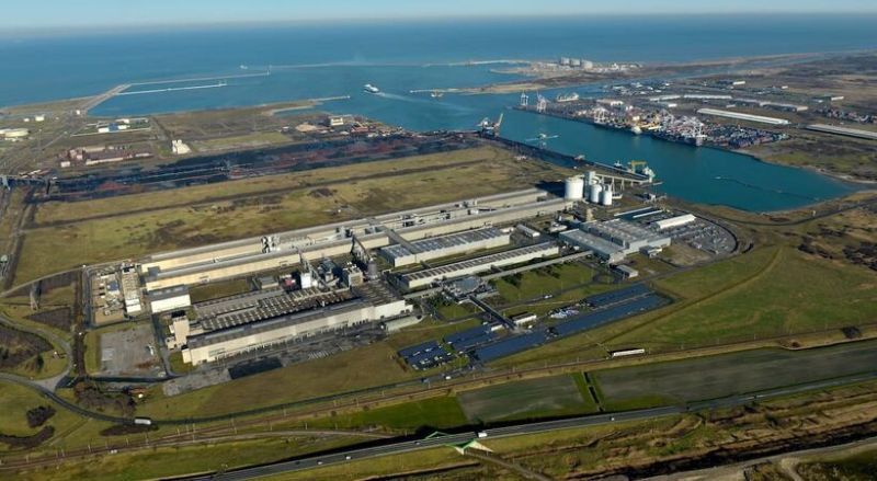Alba to buy French aluminum smelter in $2.2 billion deal