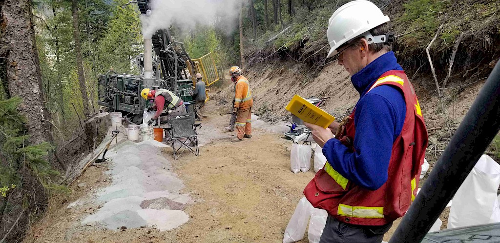 Endurance Gold hits high-grade step-outs at Reliance